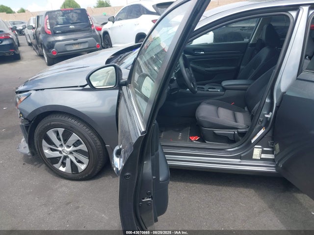 Nissan 2022 2022 1N4BL4BV3NN406581 Image 5