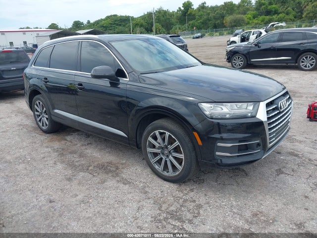 2017 AUDI Q7 WA1LAAF77HD020233 Photo 0