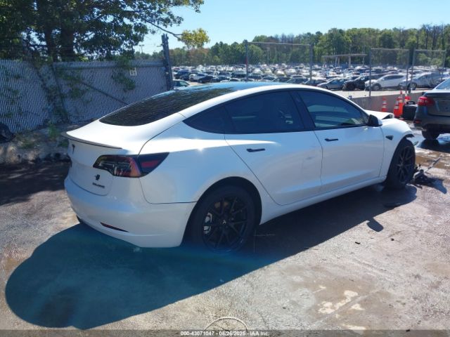 2022 TESLA MODEL 3 5YJ3E1EBXNF254581 Photo 3