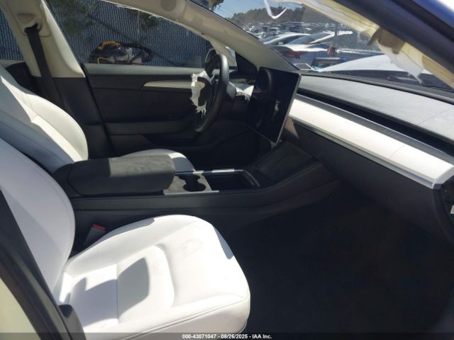 2022 TESLA MODEL 3 5YJ3E1EBXNF254581 Photo 4