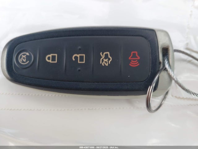 1FMCU0J94EUD31836 Ford Escape