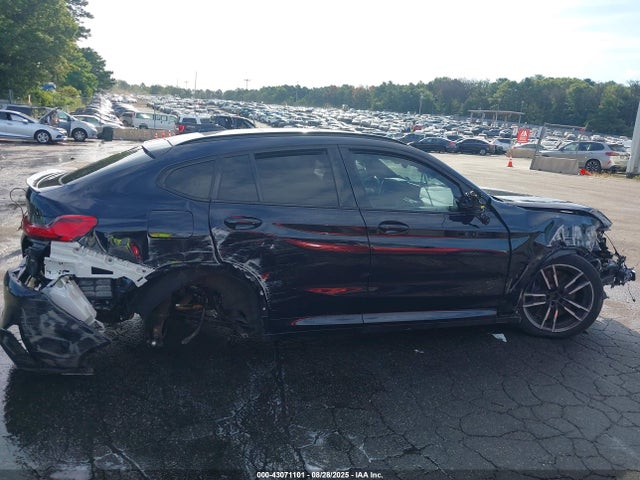 43071101 :رقم المزاد ، 5YM23EC00N9J37507 vin ، 2022 Bmw X4 M مزاد بيع