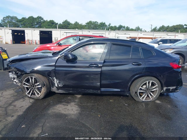 43071101 :رقم المزاد ، 5YM23EC00N9J37507 vin ، 2022 Bmw X4 M مزاد بيع