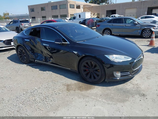 2016 TESLA MODEL S 5YJSA1E43GF123648 Photo 0