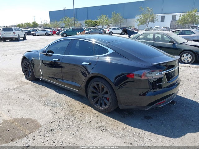 2016 TESLA MODEL S 5YJSA1E43GF123648 Photo 2