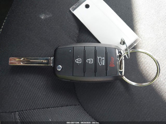KIA dohc gdi nu 2014 KNDJP3A58E7747209 Image 11