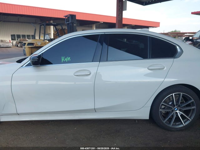 3MW5R1J06M8B71974 BMW 330I