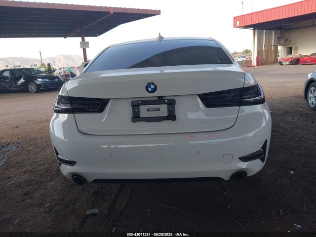 3MW5R1J06M8B71974 BMW 330I