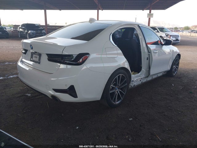 3MW5R1J06M8B71974 BMW 330I