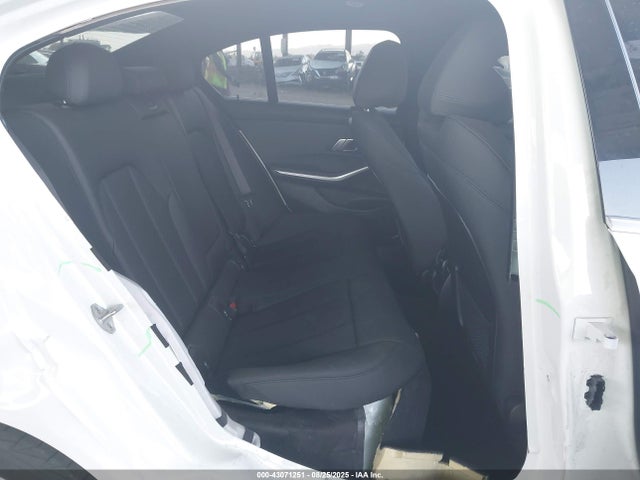 3MW5R1J06M8B71974 BMW 330I