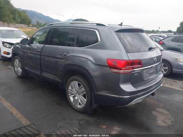 Volkswagen fsi 2018 1V2NR2CAXJC587589 Image 3