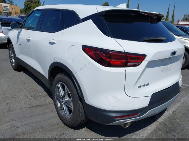 Chevrolet lsy 2023 3GNKBCR47PS157805 Image 3