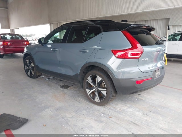 2021 VOLVO XC40 RECHARGE PURE ELECTRIC YV4ED3UR1M2528951 Photo 2