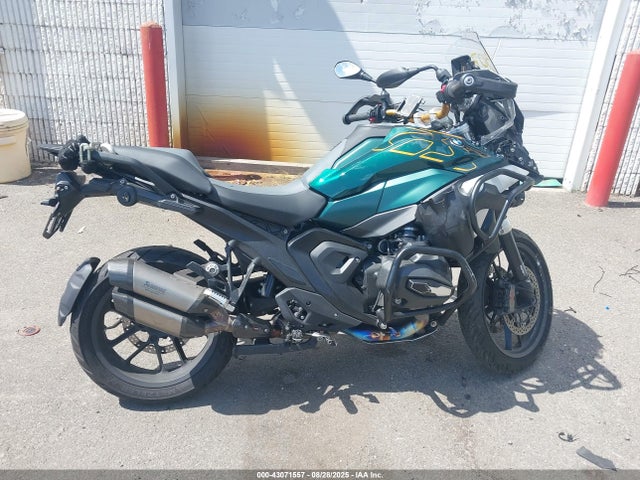Продажа на аукционе авто 2024 Bmw R 1300 Gs, vin: WB10M2300R6J12039, номер лота: 43071557