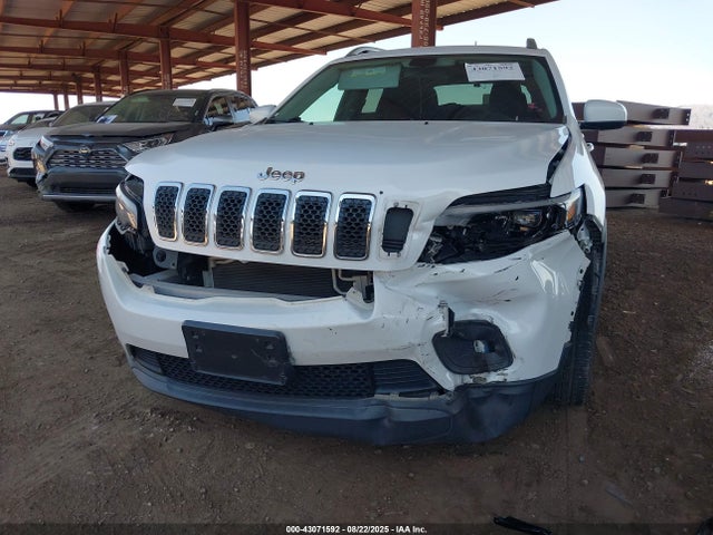1C4PJLCB0KD171658 Jeep Cherokee