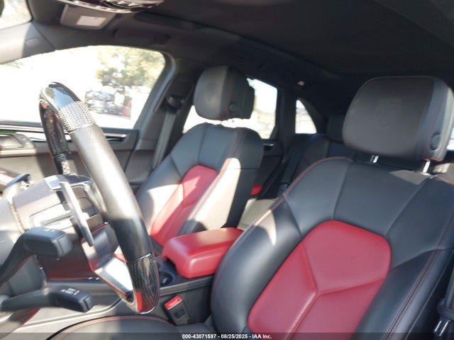 Porsche Macan 2017 WP1AB2A52HLB14143 Image 19