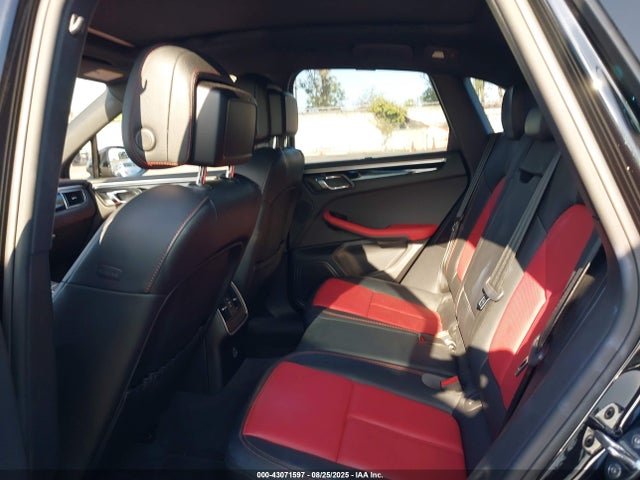 Porsche Macan 2017 WP1AB2A52HLB14143 Image 21