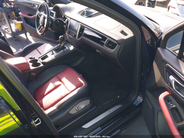 Porsche Macan 2017 WP1AB2A52HLB14143 Image 5