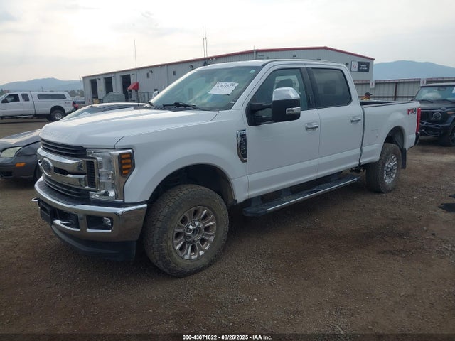 Ford F-250 2019 1FT7W2B63KED47435 Image 2