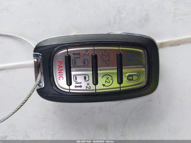 Chrysler Pacifica 2020 2C4RC1GG4LR284542 Image 11