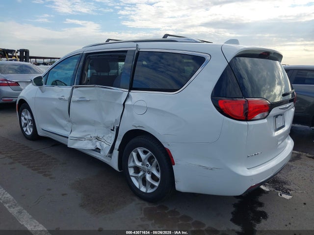 Chrysler Pacifica 2020 2C4RC1GG4LR284542 Image 3