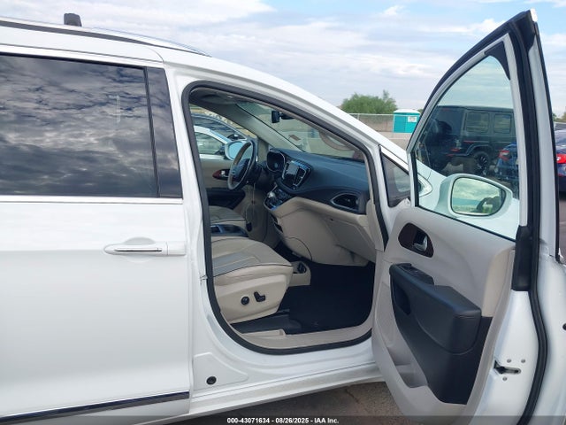 Chrysler Pacifica 2020 2C4RC1GG4LR284542 Image 5