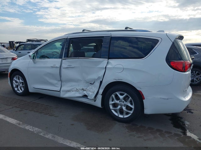 Chrysler Pacifica 2020 2C4RC1GG4LR284542 Image 6