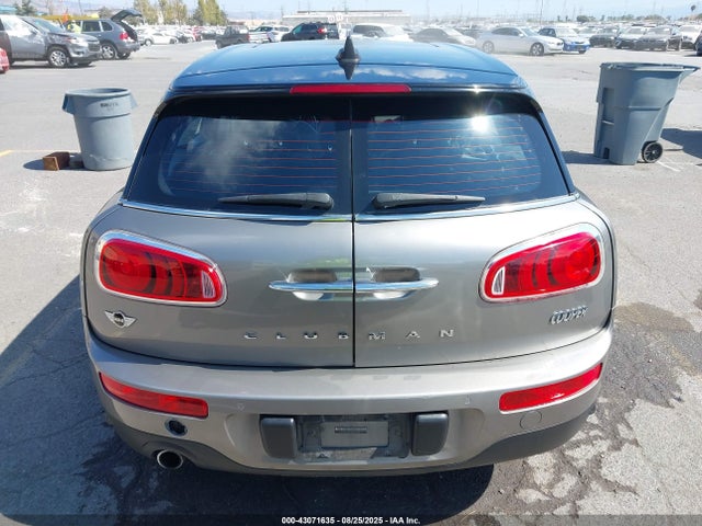 Mini Clubman 2016 WMWLN5C59G2E29834 Image 16