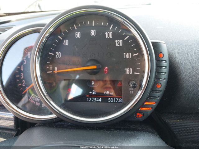 2016 MINI CLUBMAN WMWLN5C59G2E29834 Photo 6