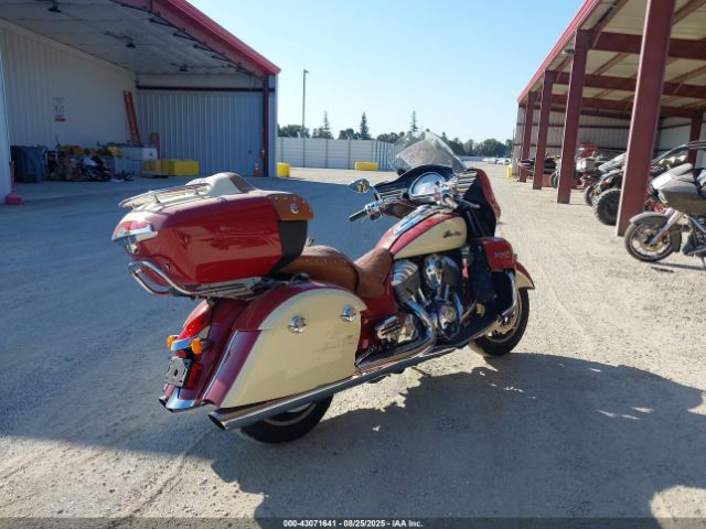 2015 INDIAN MOTORCYCLE CO. ROADMASTER 56KTRAAA9F3320452 Photo 3