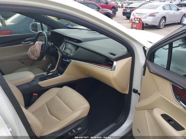 2018 CADILLAC XT5 1GYKNERS4JZ219479 Photo 4