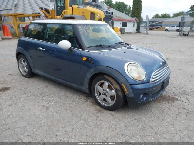 2010 MINI COOPER WMWMF3C51ATZ22976 Photo 0