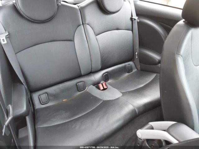 2010 MINI COOPER WMWMF3C51ATZ22976 Photo 7
