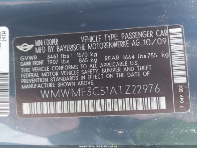 2010 MINI COOPER WMWMF3C51ATZ22976 Photo 8