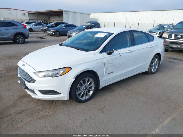 Ford 2.0l 4v atk hev 2017 3FA6P0LU5HR324065 Image 2