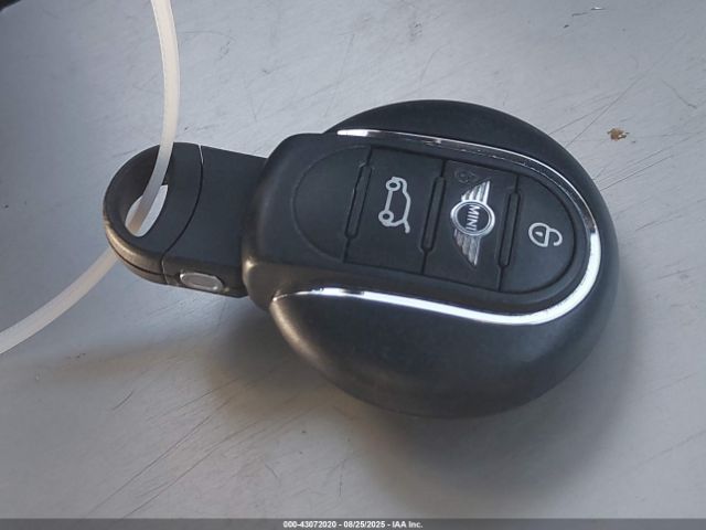 2017 MINI CONVERTIBLE WMWWG5C31H3C99551 Photo 10