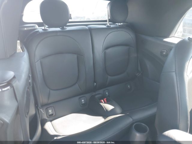 2017 MINI CONVERTIBLE WMWWG5C31H3C99551 Photo 7