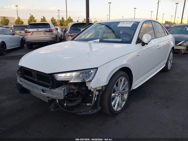 2018 AUDI A4 WAUKMAF45JA107275 Photo 1
