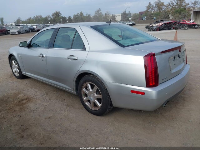 2007 CADILLAC STS 1G6DC67A070141142 Photo 2