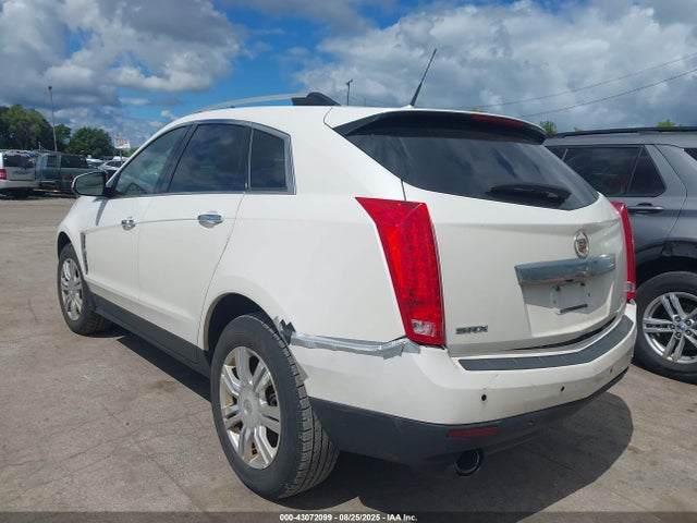 2011 CADILLAC SRX 3GYFNAEYXBS620005 Photo 2
