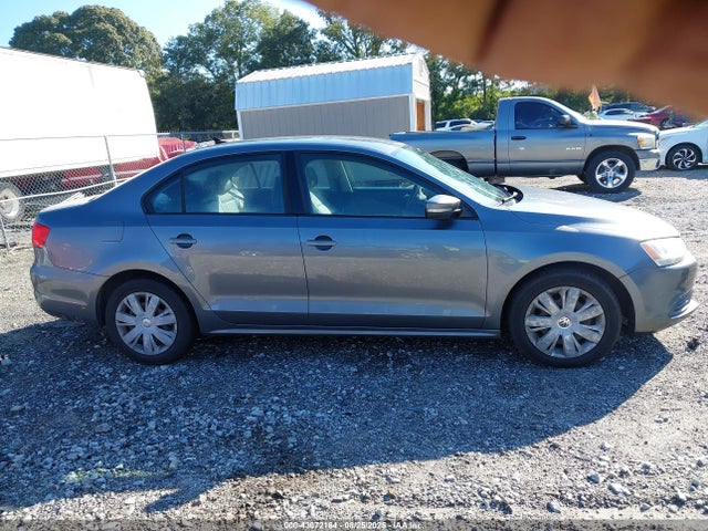 3VWD17AJ9EM418881 Volkswagen Jetta