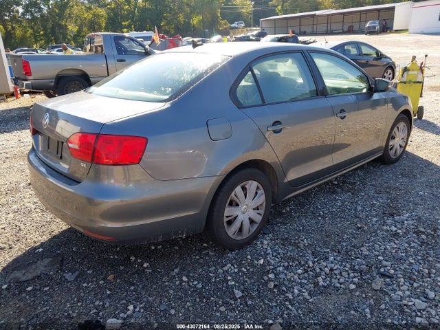 3VWD17AJ9EM418881 Volkswagen Jetta