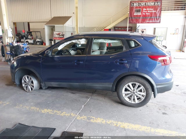 JN1BJ1CP9KW228005 Nissan 2019
