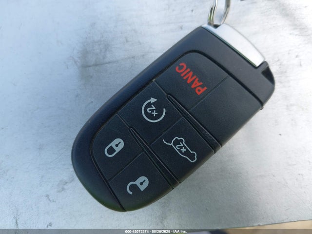 1C4RJEBGXJC212500 Jeep Grand Cherokee
