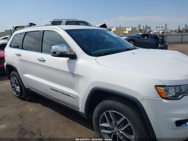 1C4RJEBGXJC212500 Jeep Grand Cherokee
