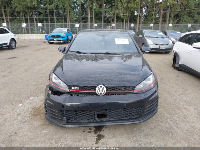 3VWTT7AU6FM074105 Volkswagen 2015