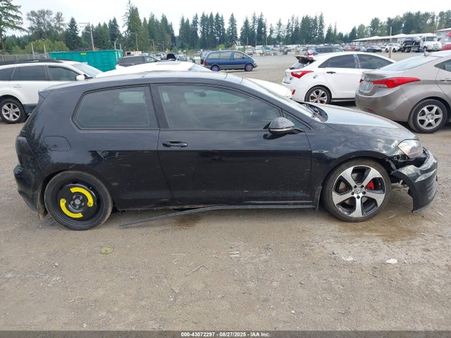3VWTT7AU6FM074105 Volkswagen 2015