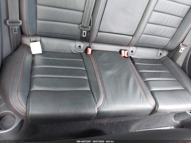 3VWTT7AU6FM074105 Volkswagen 2015