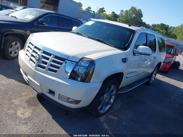 2007 CADILLAC ESCALADE ESV 1GYFK66867R357915 Photo 1