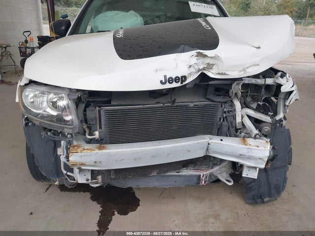 1C4NJDBB9GD756048 Jeep Compass